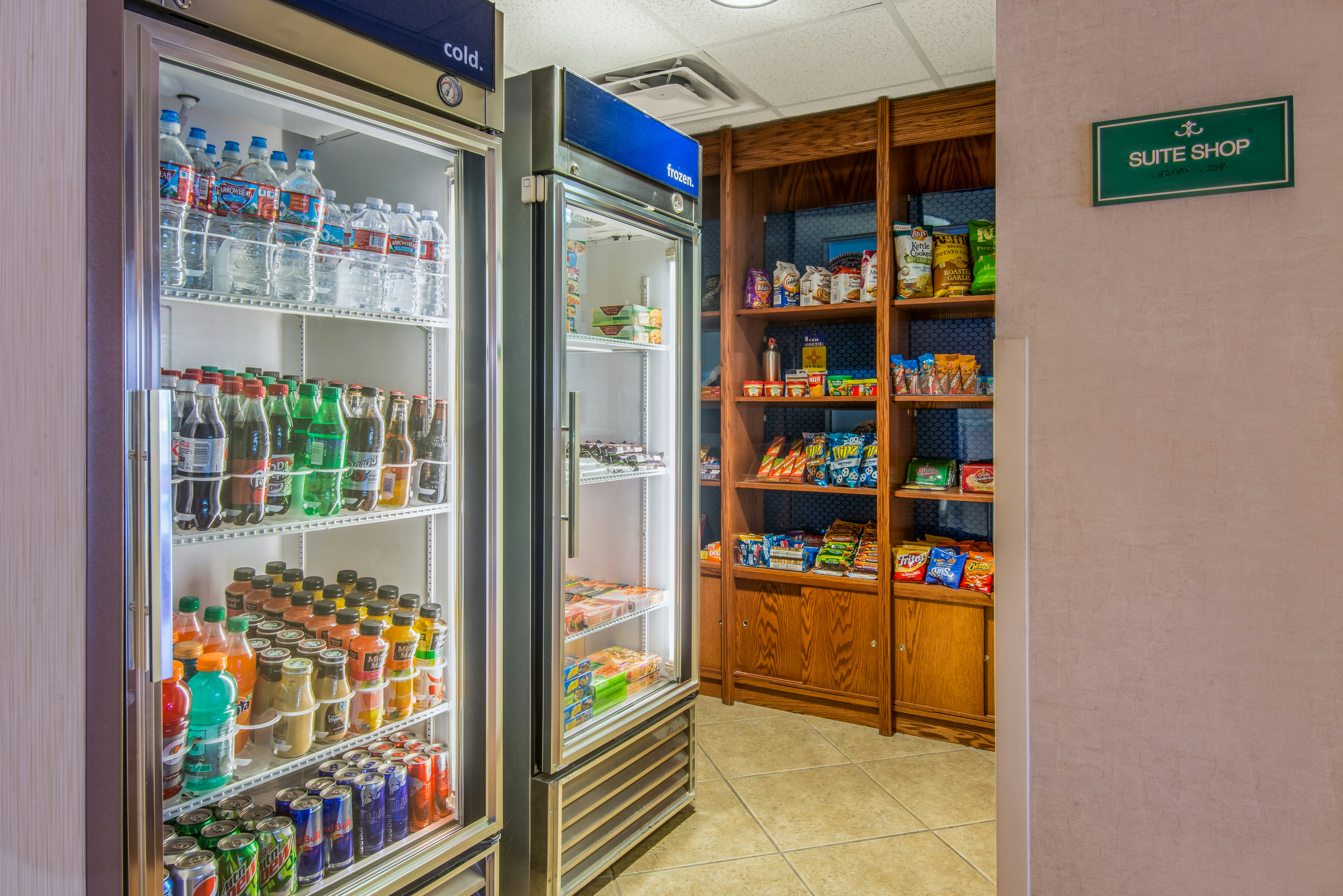 Hampton Inn & Suites by Hilton Los Alamos White Rock 18/26