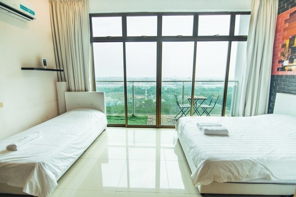 Palazio Serviced Apartment 9/50