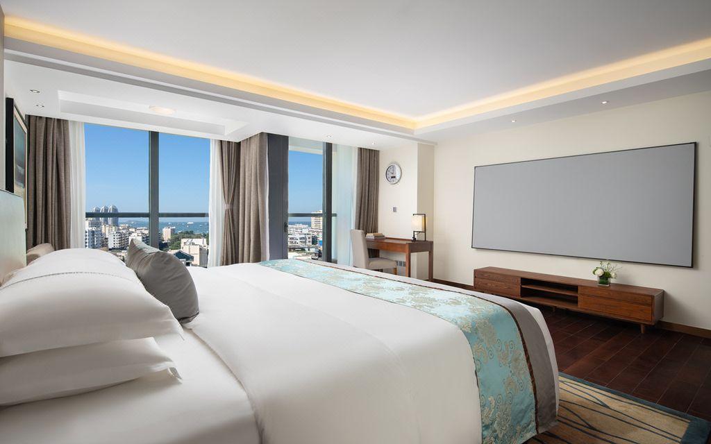 Feature, Superior, Sea View