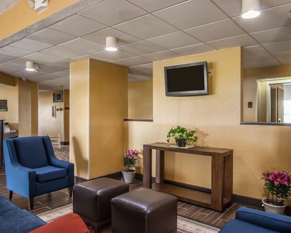 Quality Inn Hayti Comfort Inn Hayti 16/26
