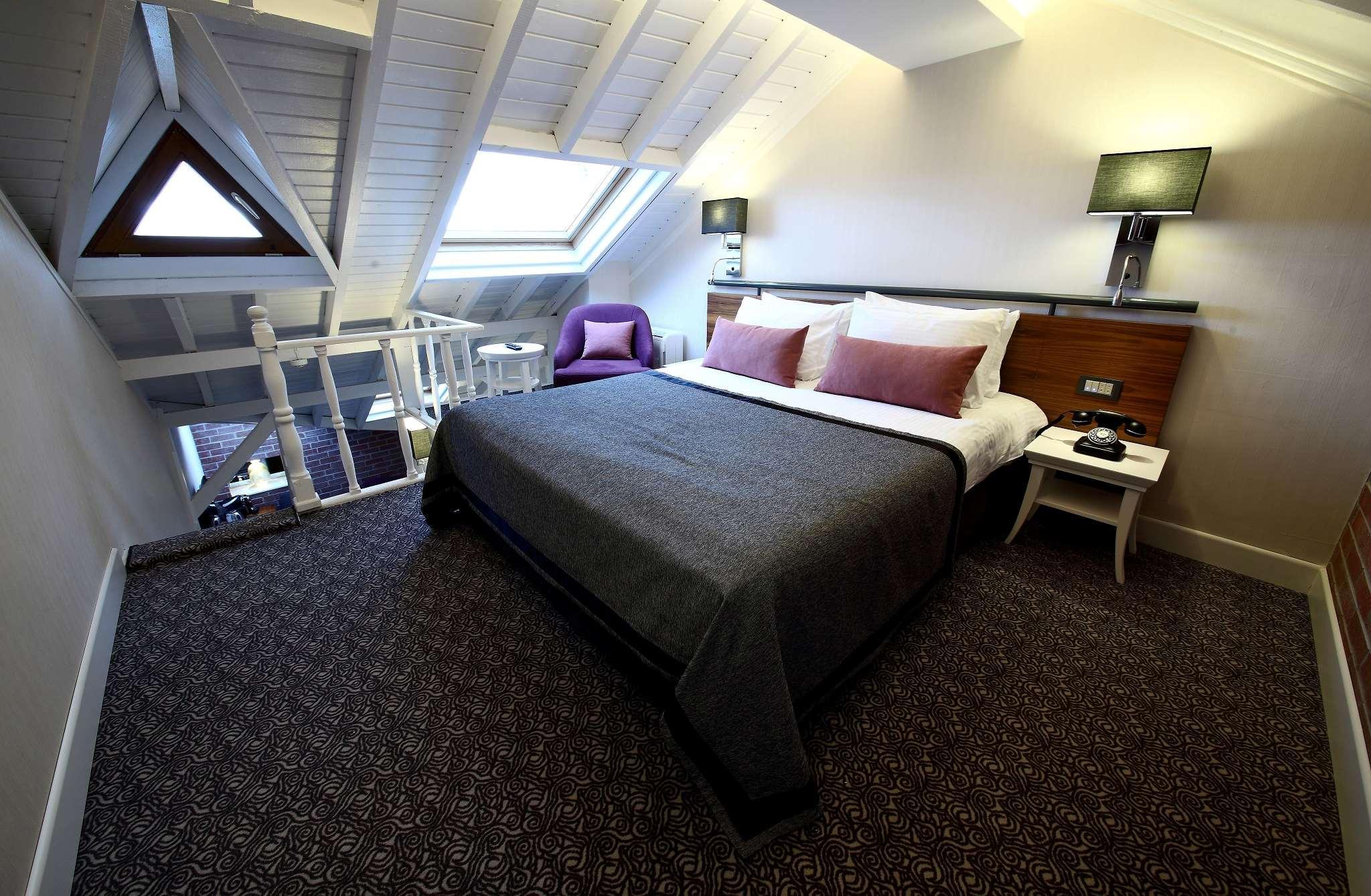 Roof Top, Suite, King Bed, City View