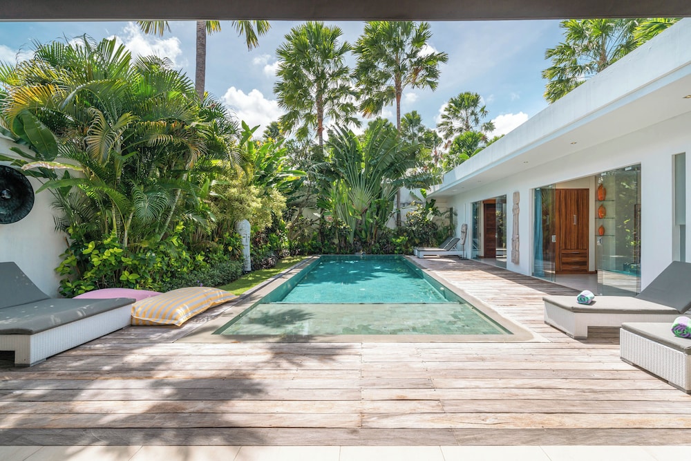 Villa Sawah 43/49