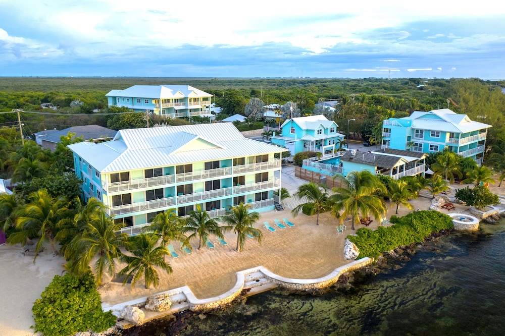 Compass Point Dive Resort 2/50