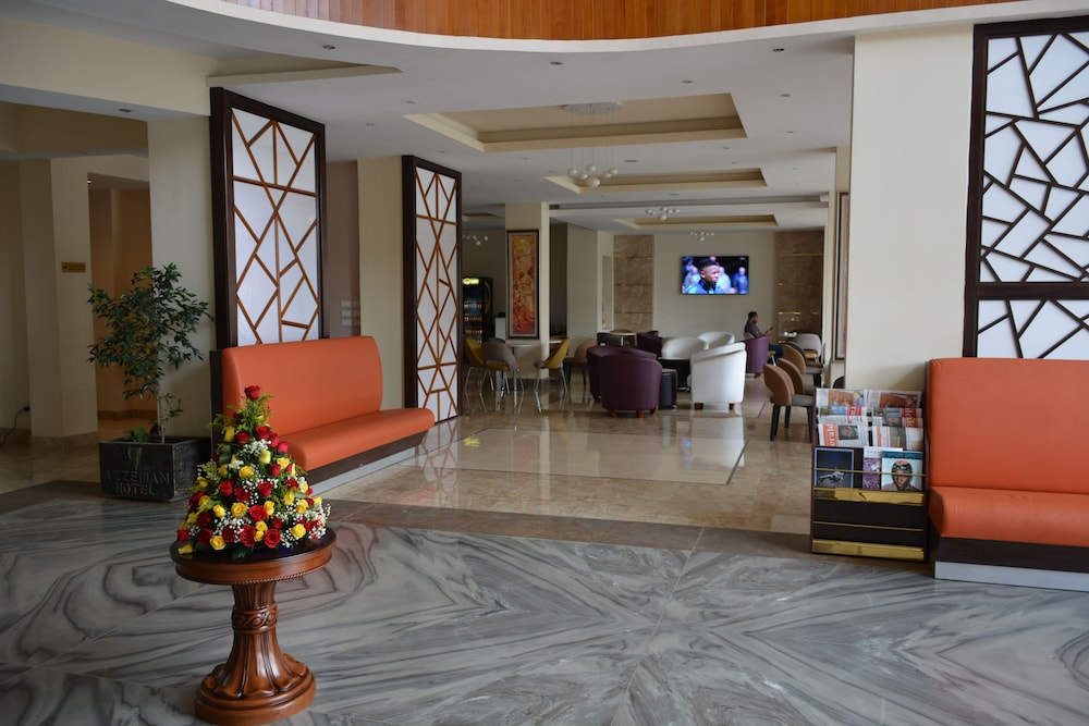 AZZEMAN HOTEL 38/49
