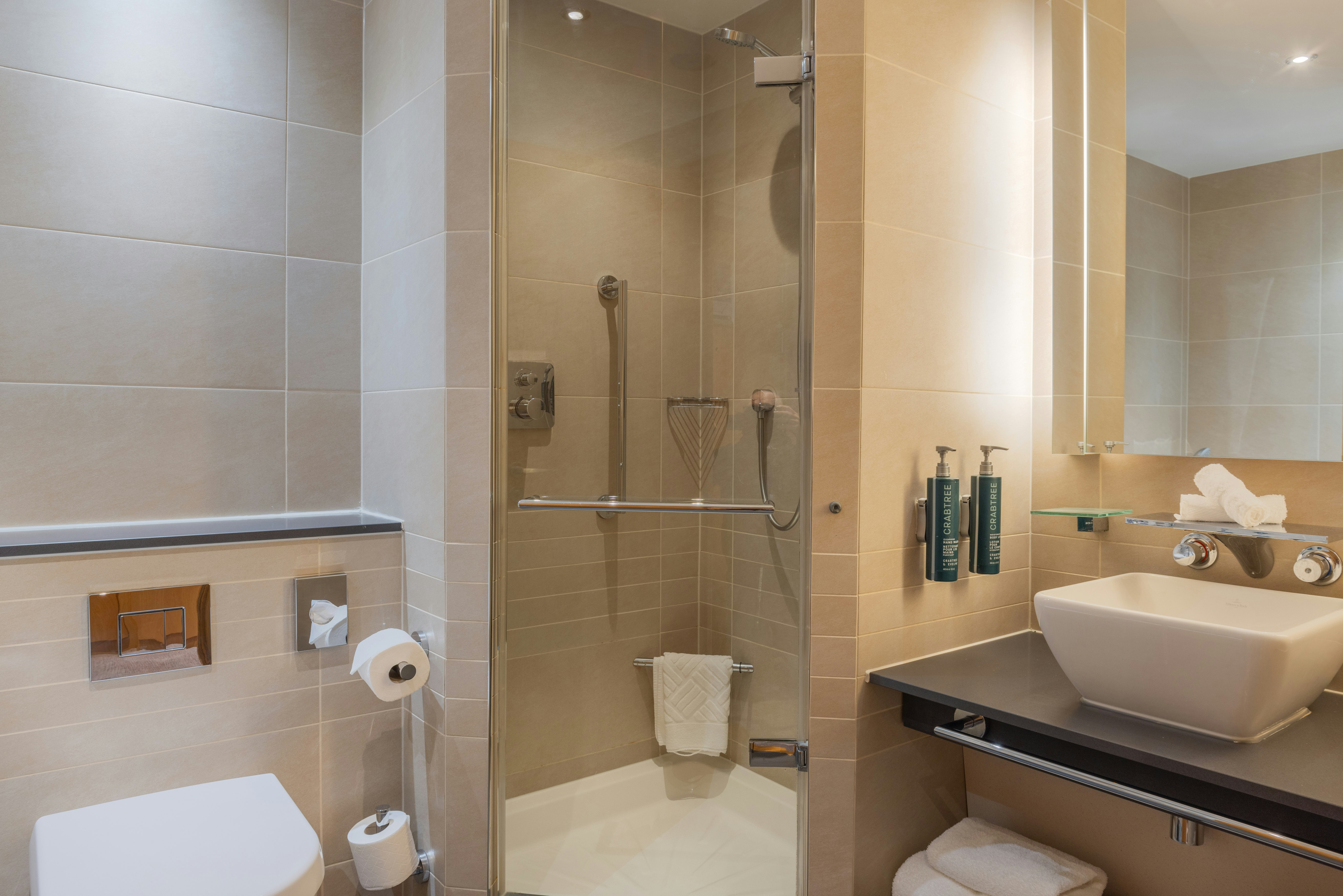 Deluxe, Twin Beds, Hilton At St Georges Park Burton upon Trent 6/7