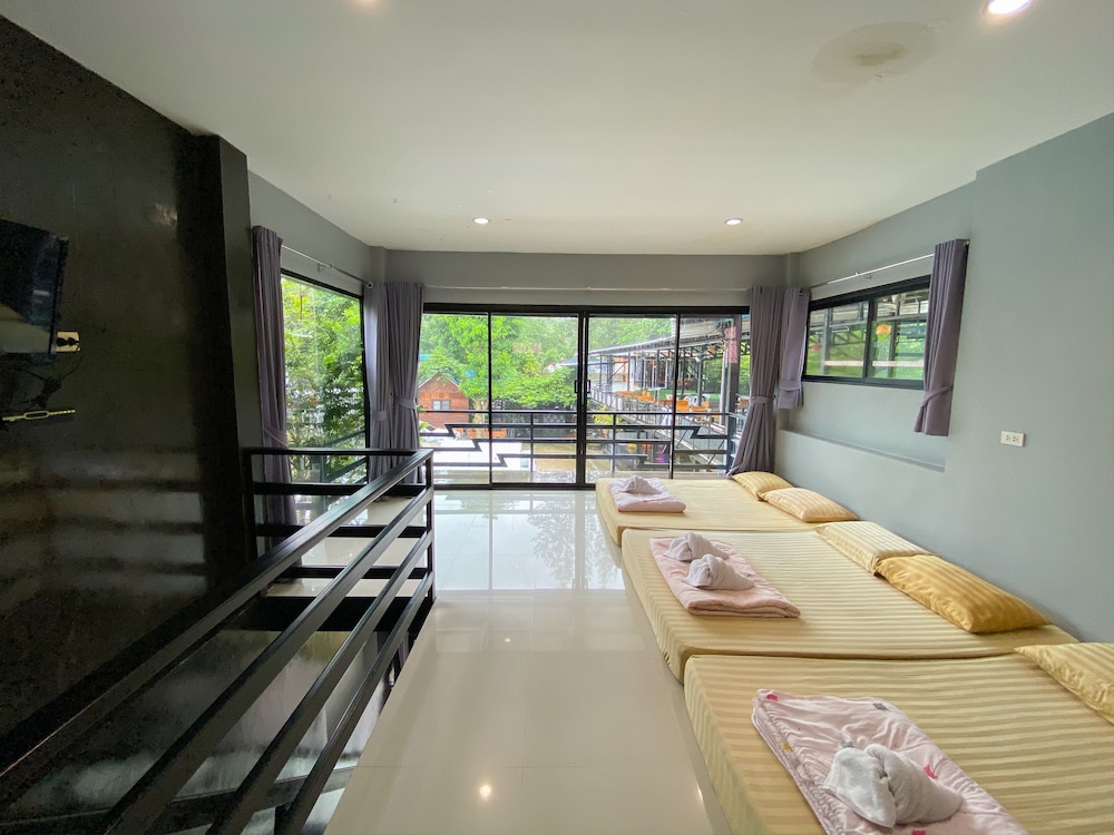 Natthapon Resort 56/76