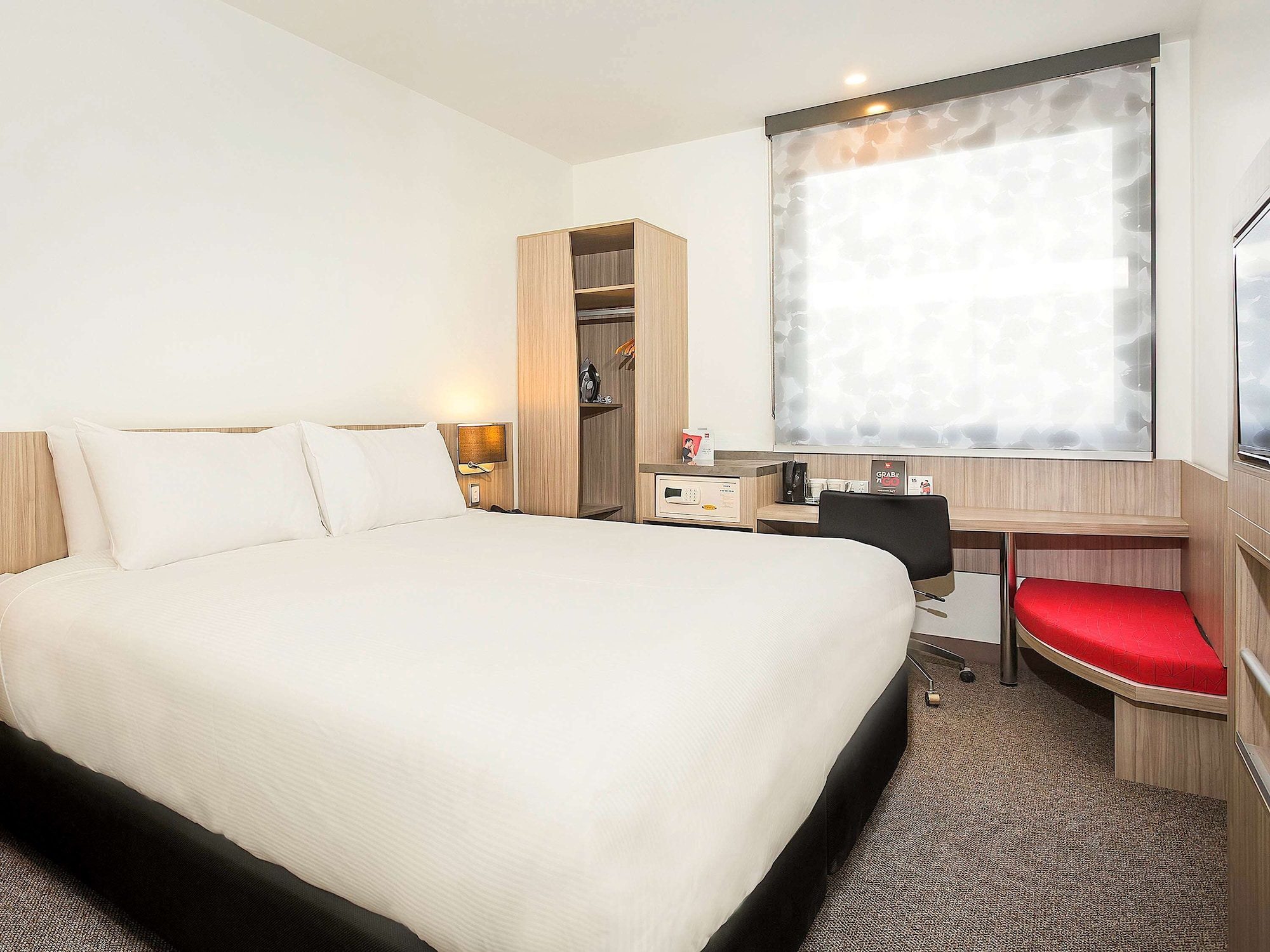 SUPERIOR, TWIN BEDS