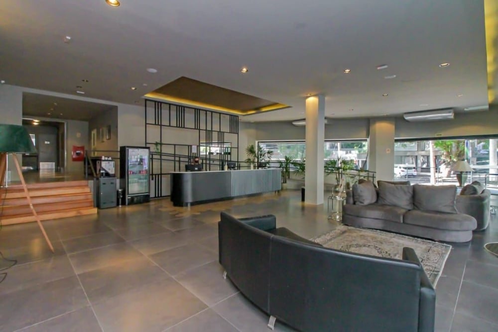 Coral Tower Trade Center Hotel 8/49
