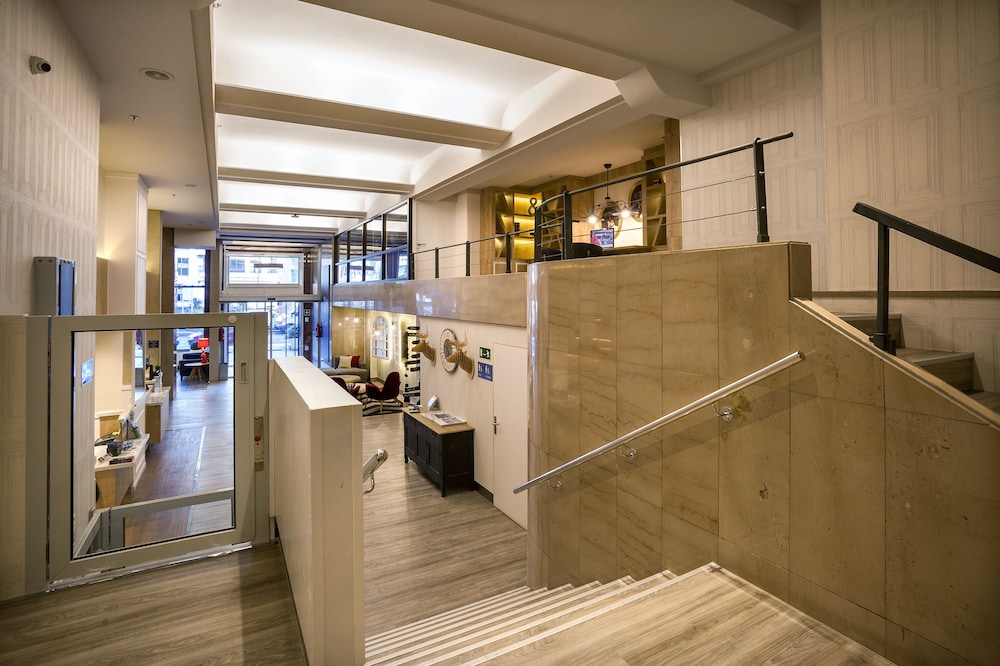 Hotel San Sebastian Orly, Affiliated by Melia 6/67