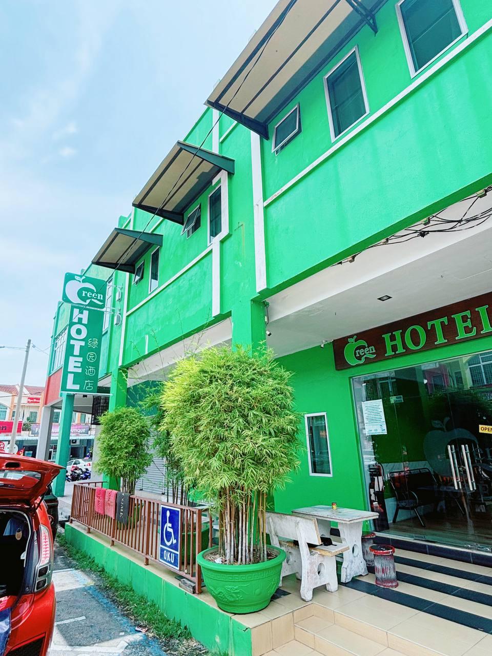 Green Hotel 1/15