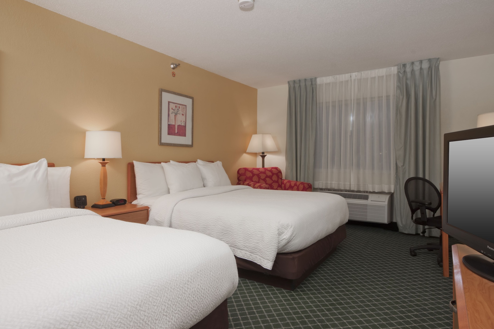 غرفة بسريرين كوين، Wingate By Wyndham Sioux City 2/8