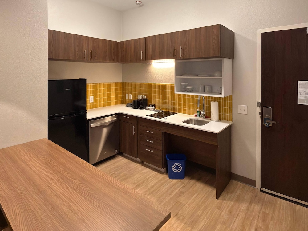 Mainstay Suites - Oklahoma City Airport 48/56