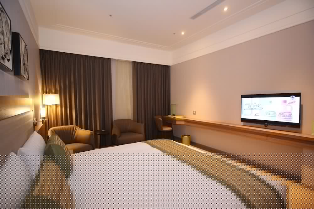 GRACE HOTEL 3/27