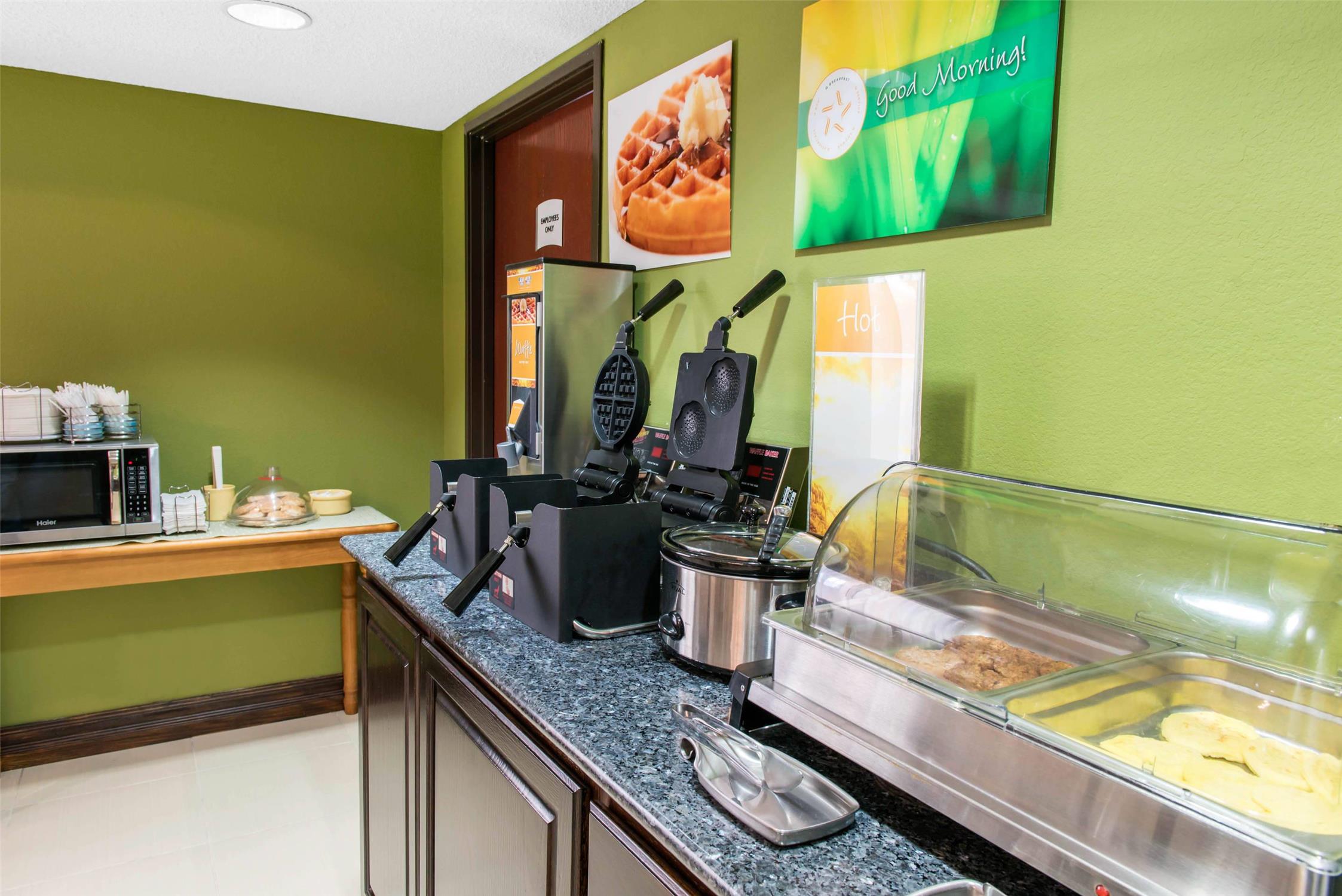 Quality Inn & Suites Anderson I-69 9/29