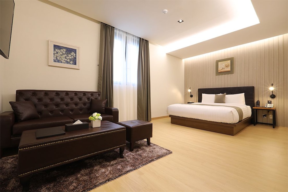 REST HOTEL 24/70