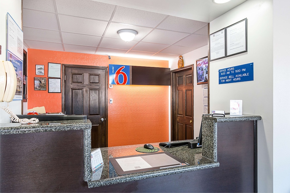 Motel6 Wisconsin Rapids Wi 8/54