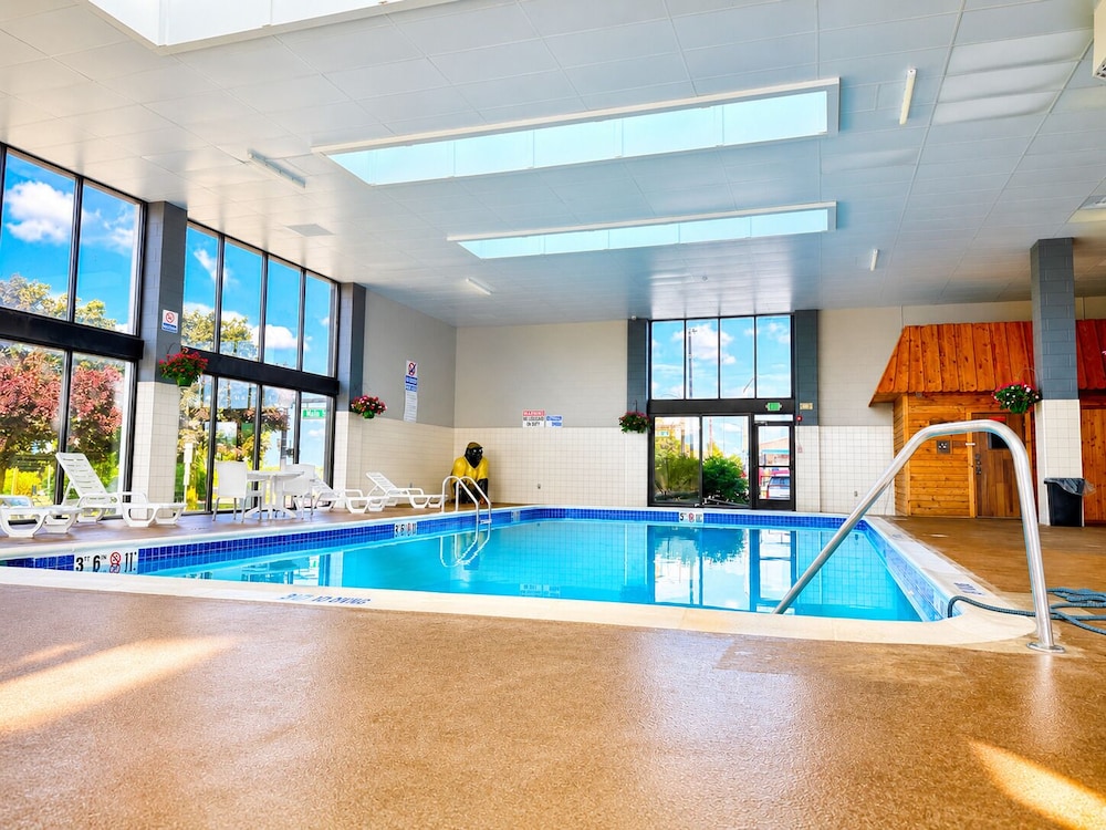 Silver Beach Hotel 26/50