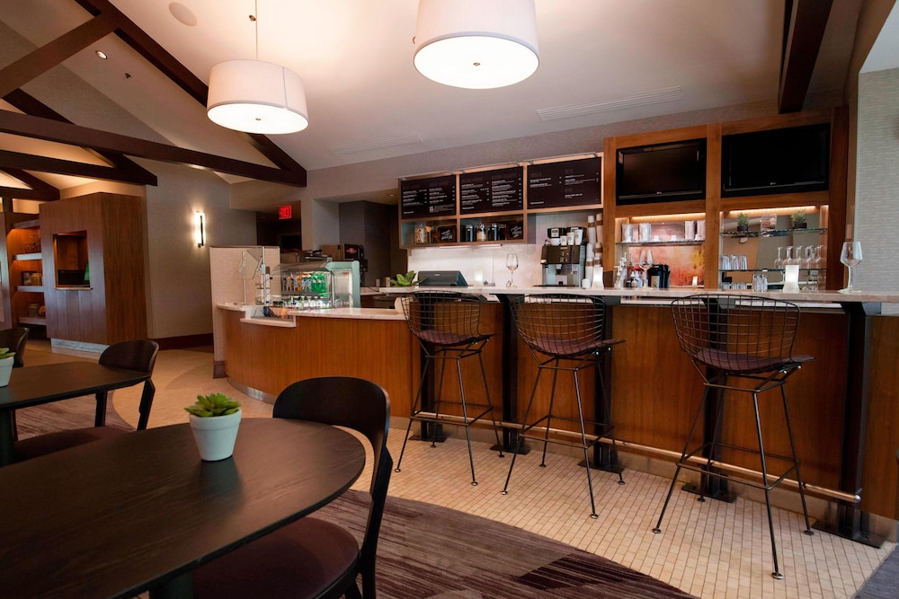 Courtyard By Marriott Rochester East/Penfield 24/29