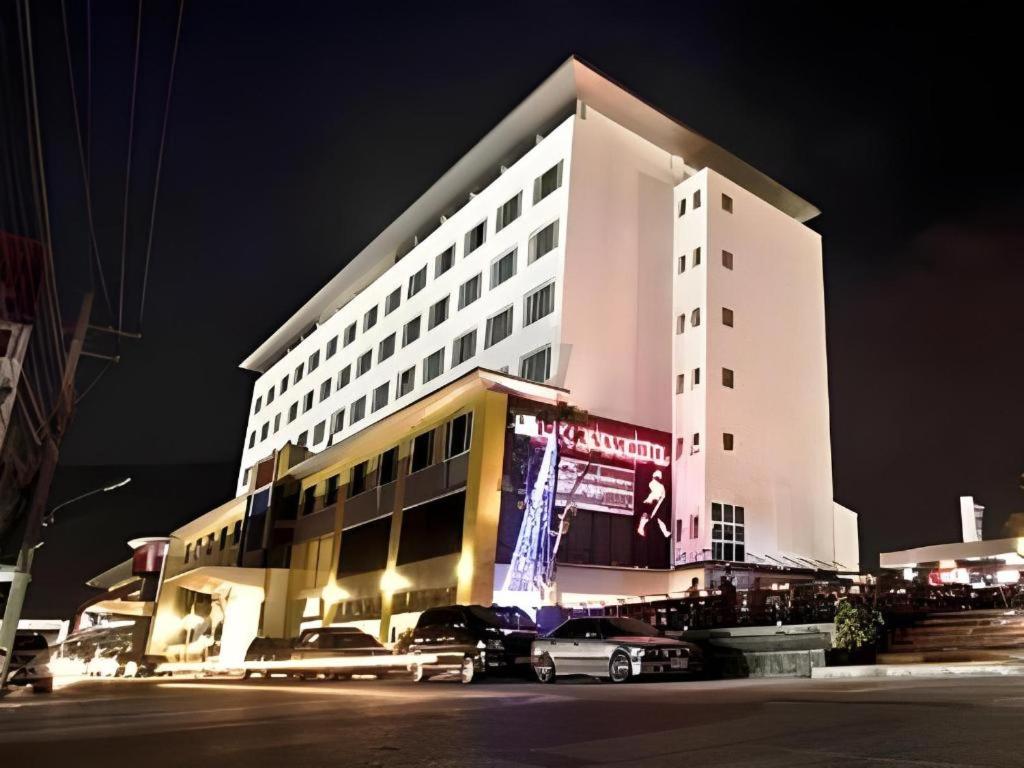 Pratunam Hotel Khonkaen photo3