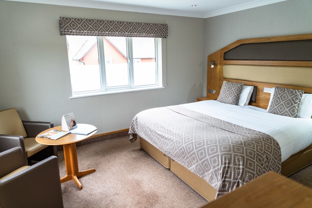 The Fairlawns Hotel And Spa 25/83