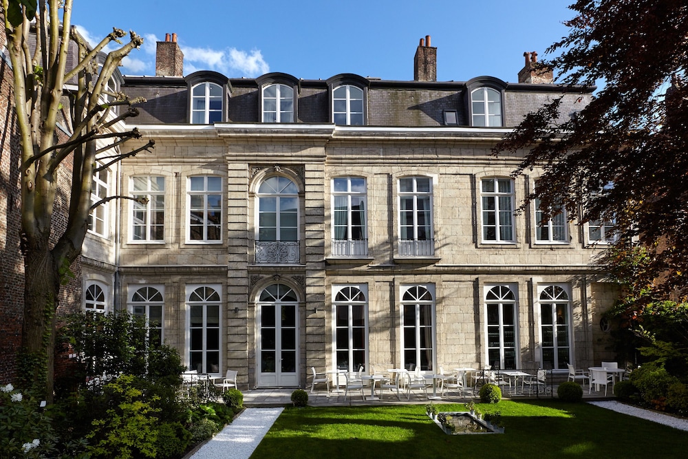 Clarance Hotel Lille 3/50