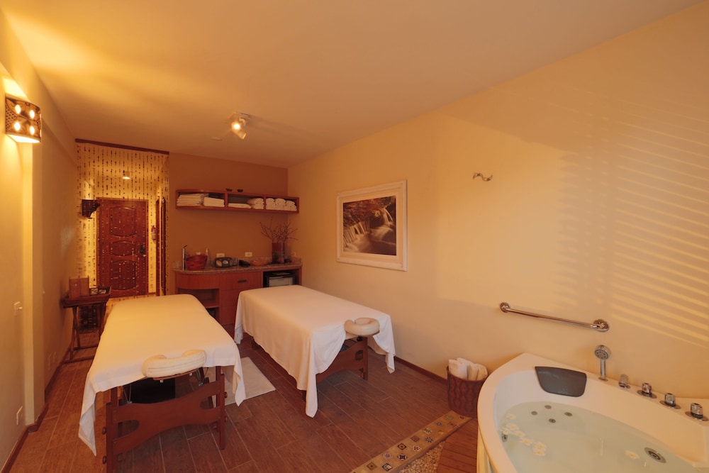 Manary Praia Hotel 46/66
