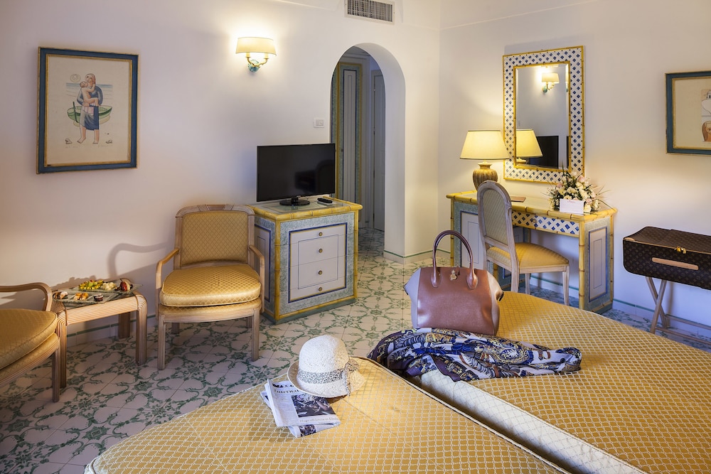 GRAND HOTEL IL MORESCO 50/72