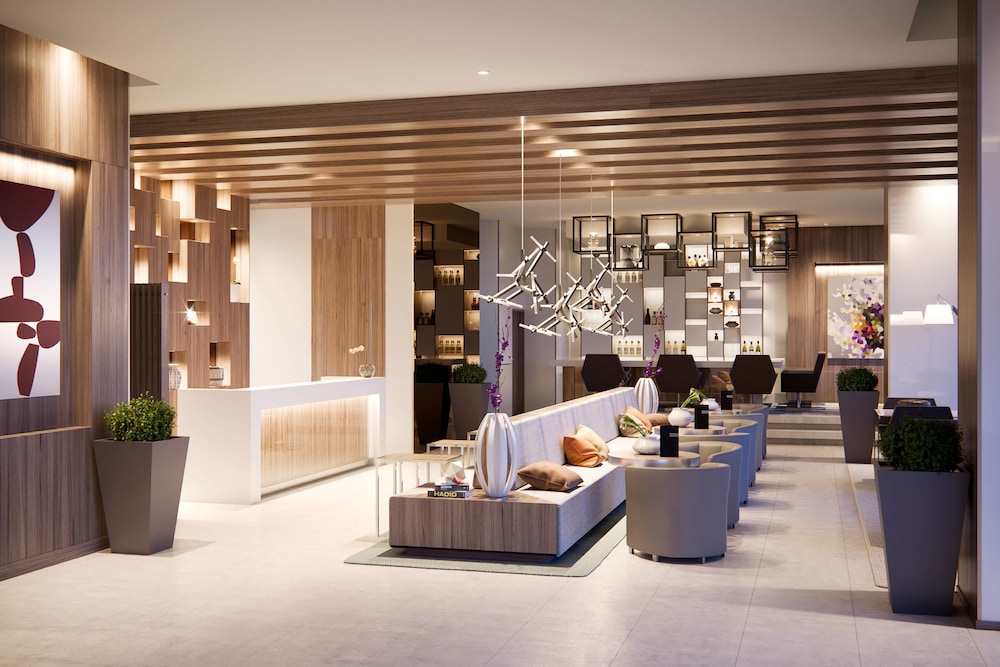AC Hotel by Marriott Santa Marta 45/65