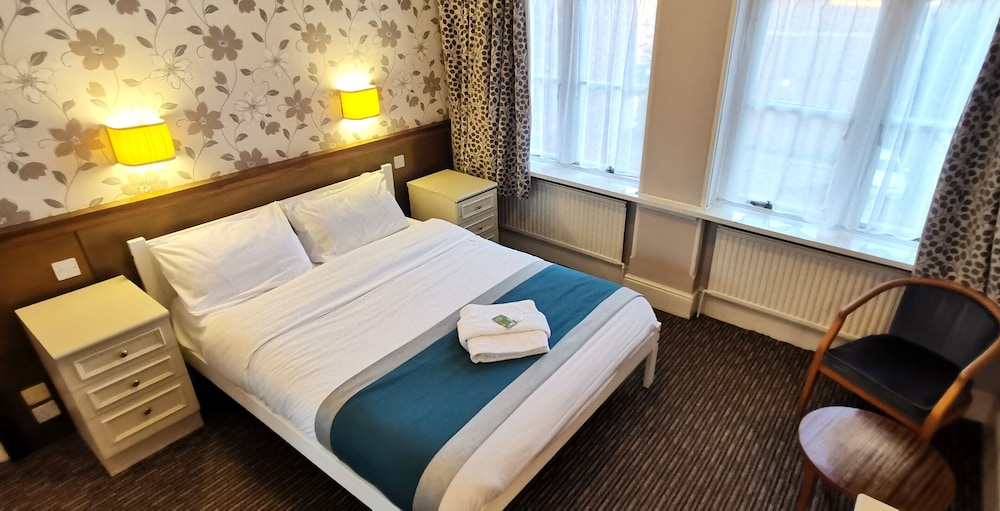 The Russell Hotel 26/50