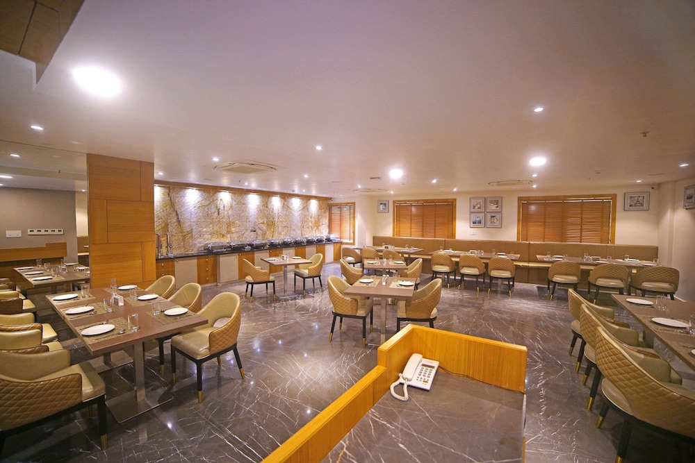 Comfort Inn Kaikaluru 24/31