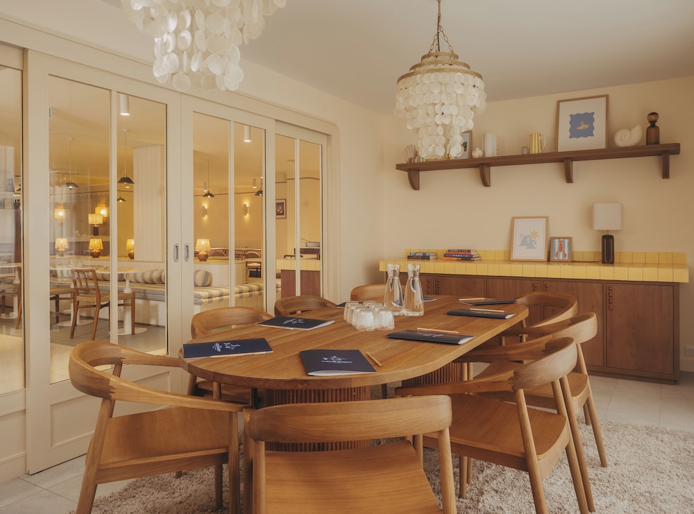 Kyriad Prestige Les Sables D Olonne Plage Centre Des Congres 44/65