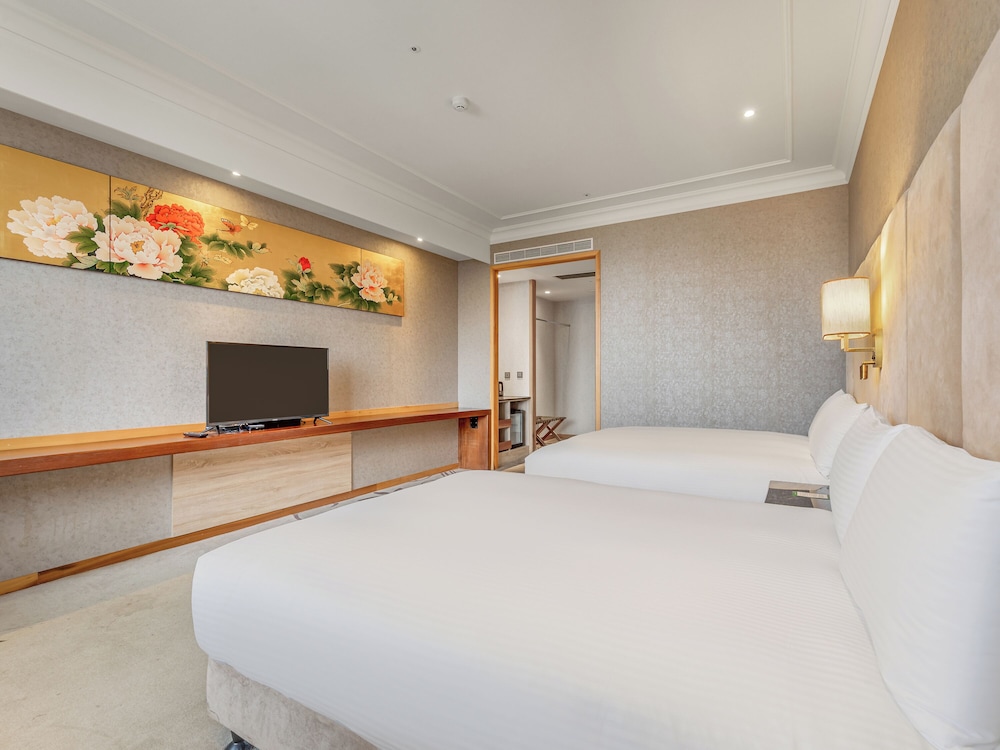 CHECK inn Select Tainan YongKang 24/60