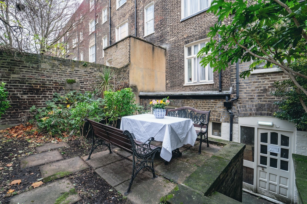 Grange Clarendon Hotel 53/72