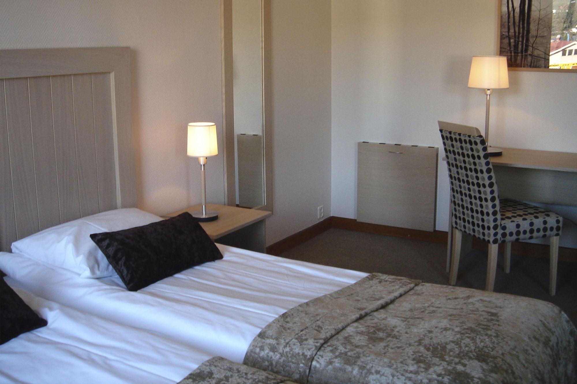 غرفة قياسية بسريرين منفصلين، Scandic Fauske Hotel 8/9