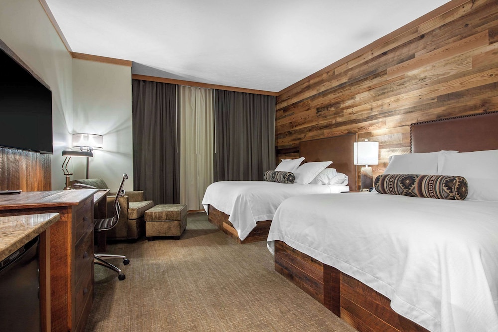 Upgrade, 2 Queen Beds