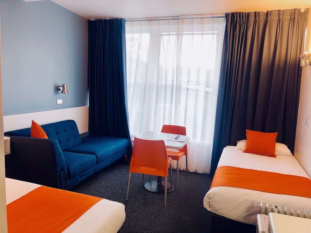 SUPERIOR, TWIN BEDS