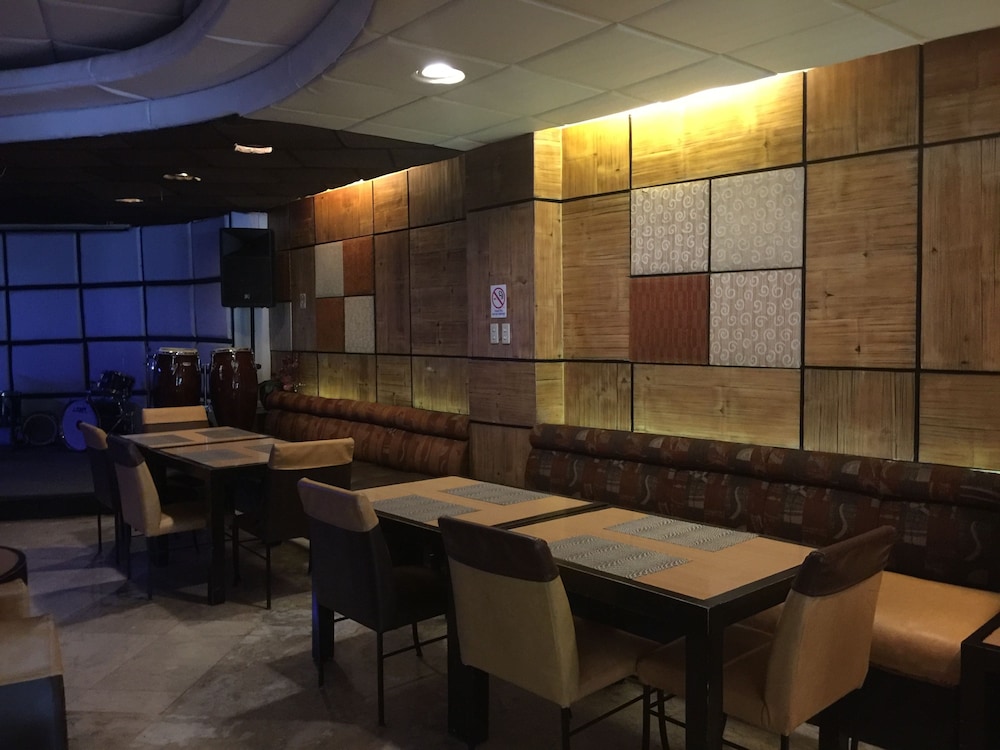 Rajah Park Hotel 42/50