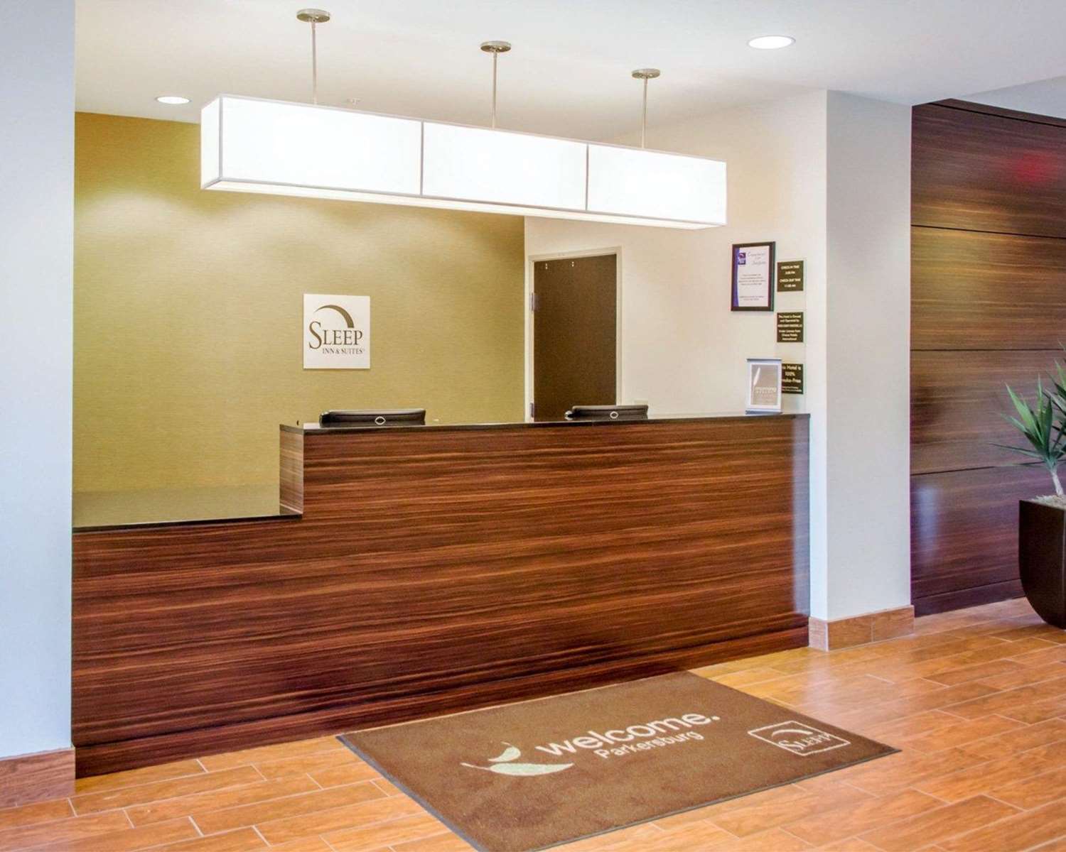 Sleep Inn & Suites Parkersburg - Marietta 7/28