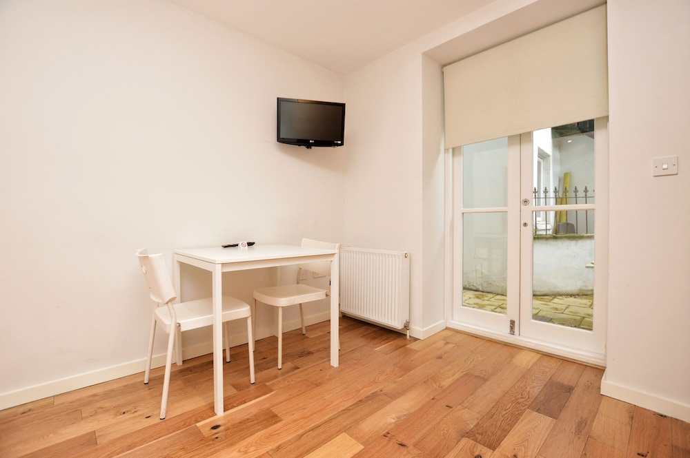 Notting Hill Serviced Apartments by Concept Apartments 37/49