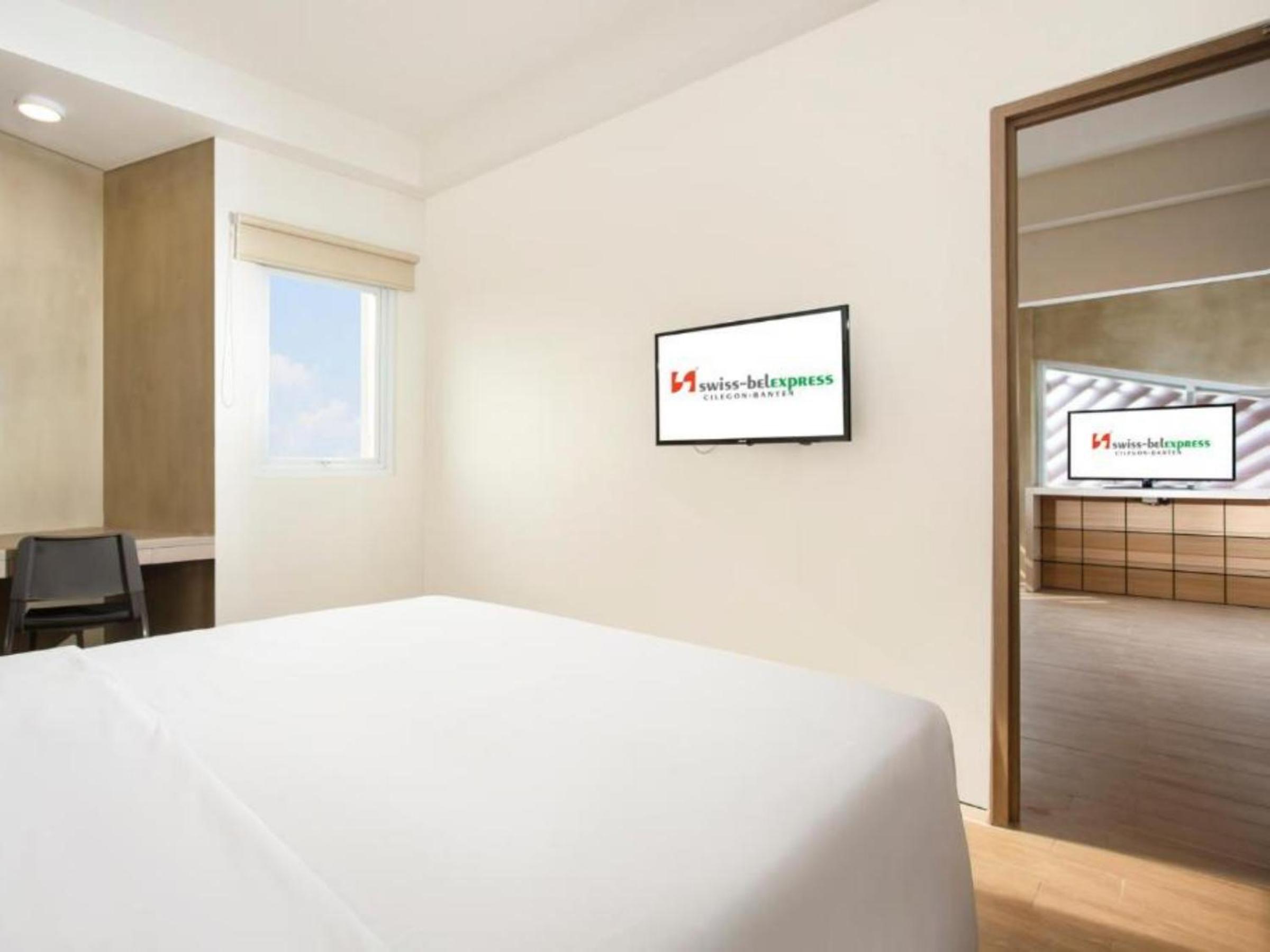 2 Bedrooms, Express, Suite, 1 Queen and 1 Single Bed
