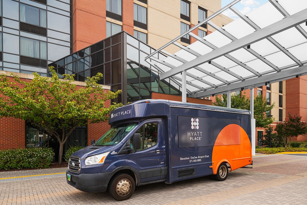 Hyatt Place Herndon/Dulles Airport-East 68/69