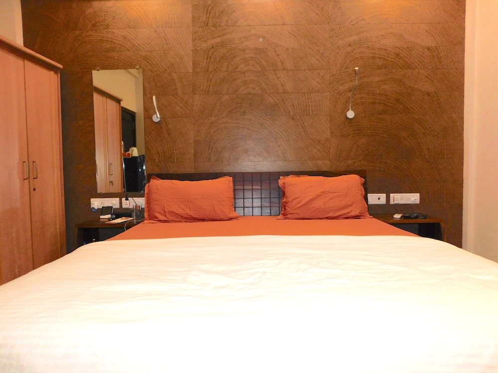 Apartment In Mumbai City Centre 10/23