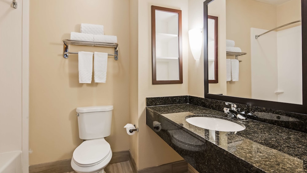 Best Western Plus Sparta Trail Lodge 14/49