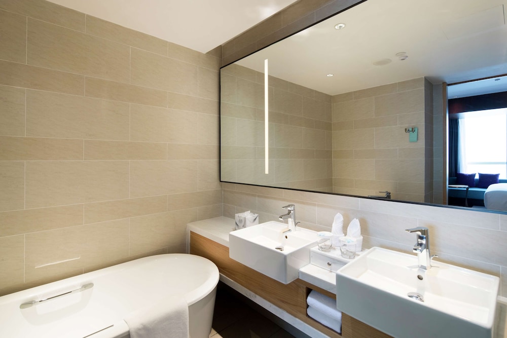 غرفة بريميوم بسرير كينج بإطلالة، Hilton Garden Inn Zhuhai Hengqin 3/5