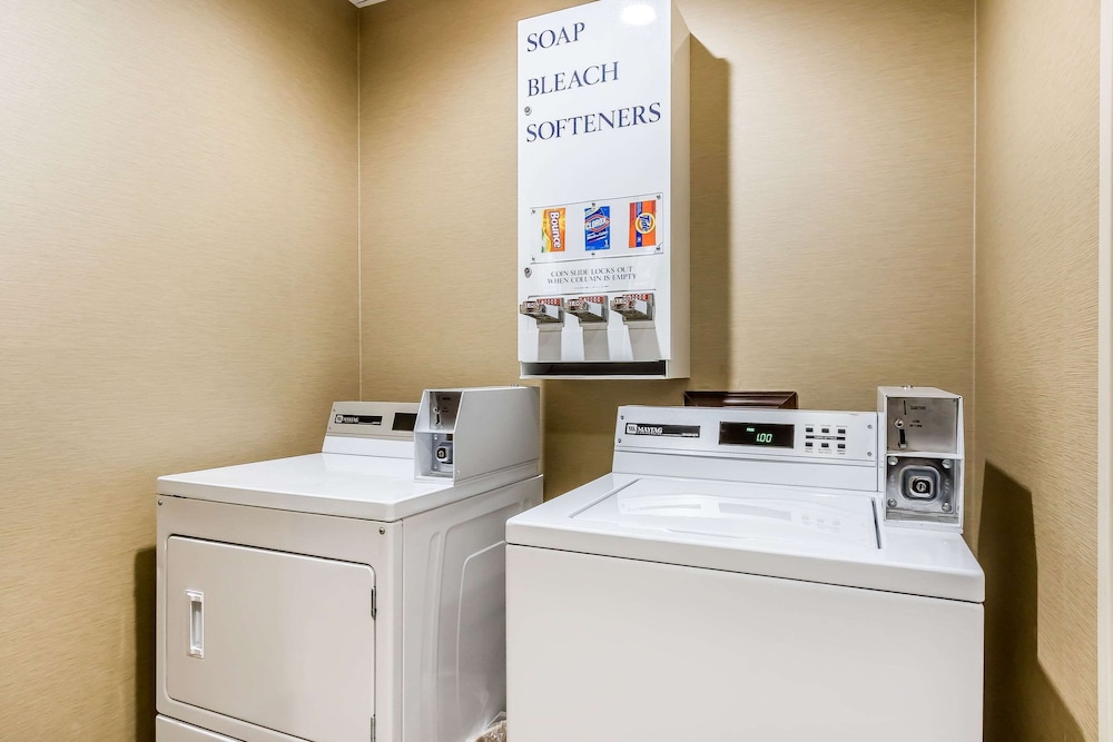 Comfort Suites St Charles-St Louis 18/38