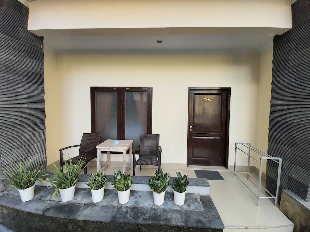 Radha Bali Hotel 38/70