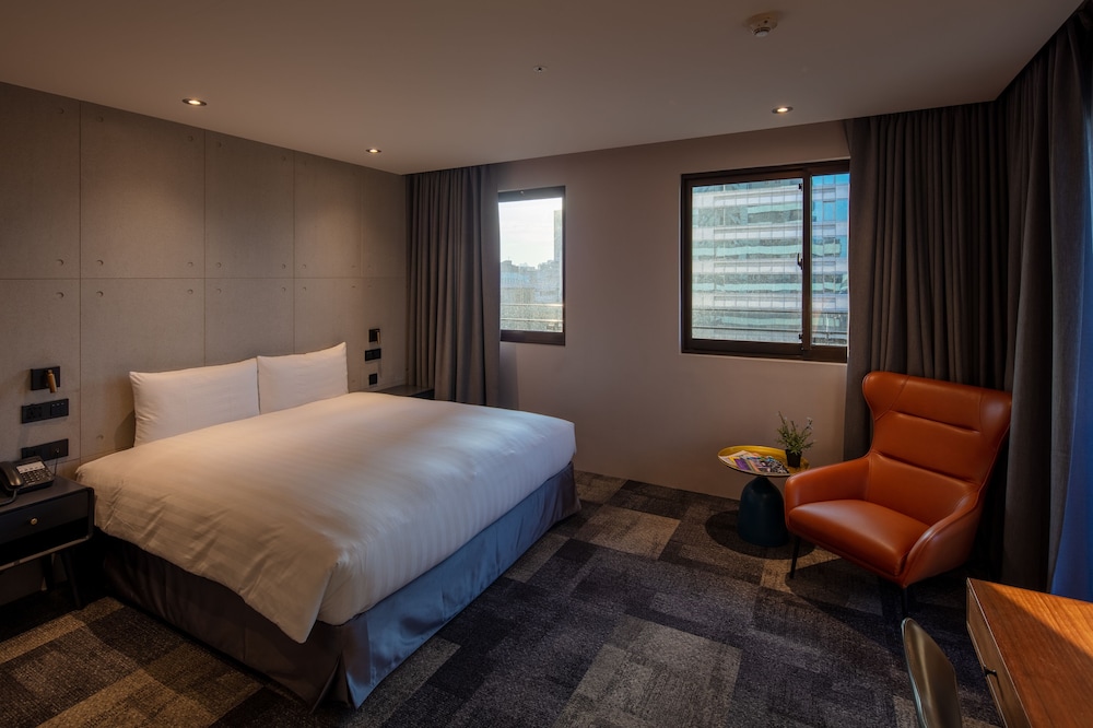 Roaders Plus Hotel Theme 20/60