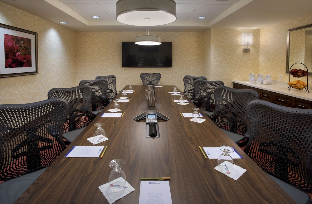 Hilton Garden Inn Chicago Downtown Riverwalk 36/43