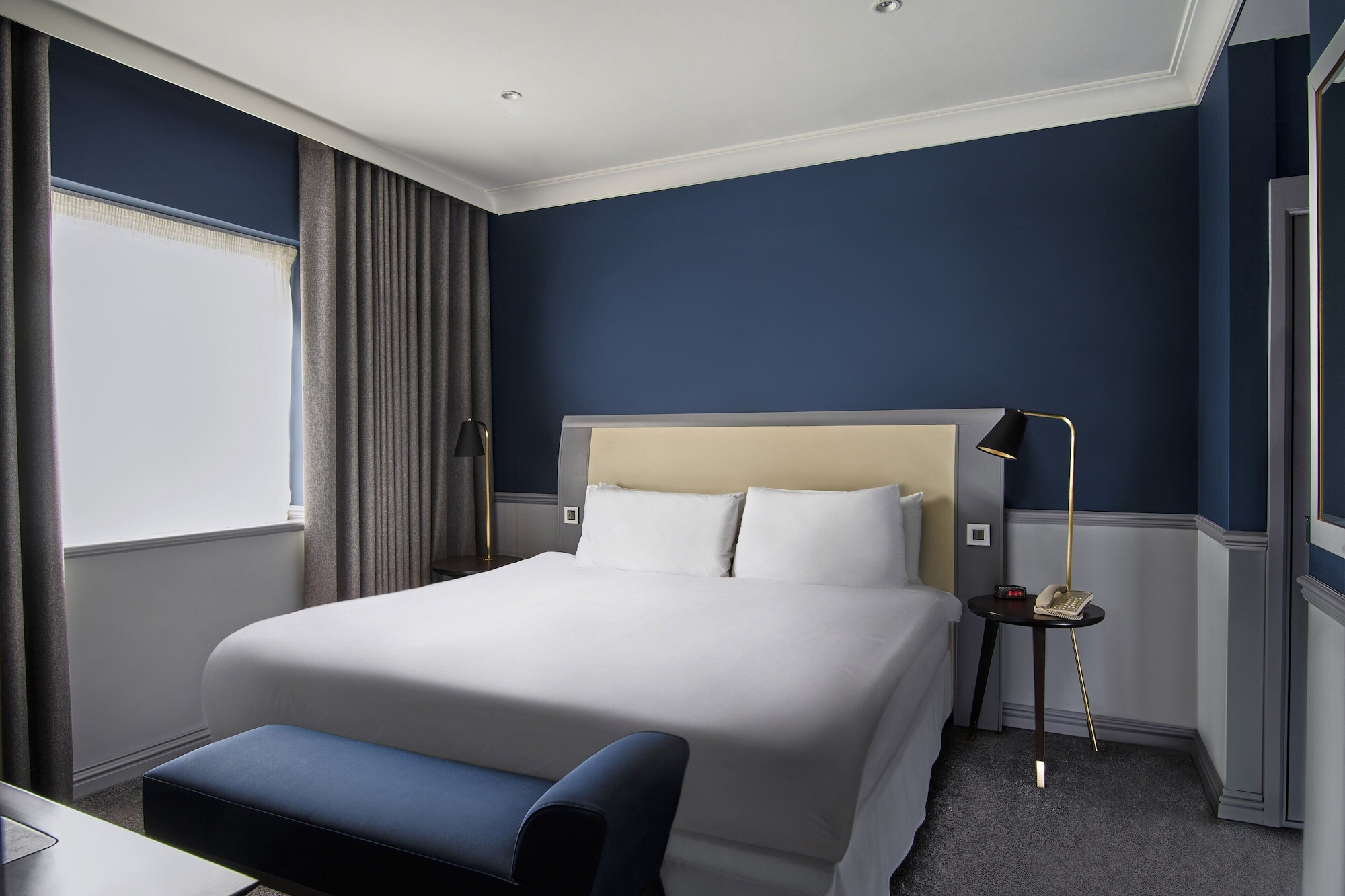 Junior Suite, Queen Bed