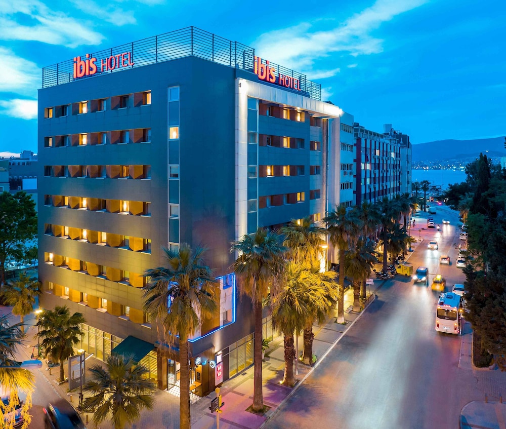 Ibis Izmir Alsancak 1/46